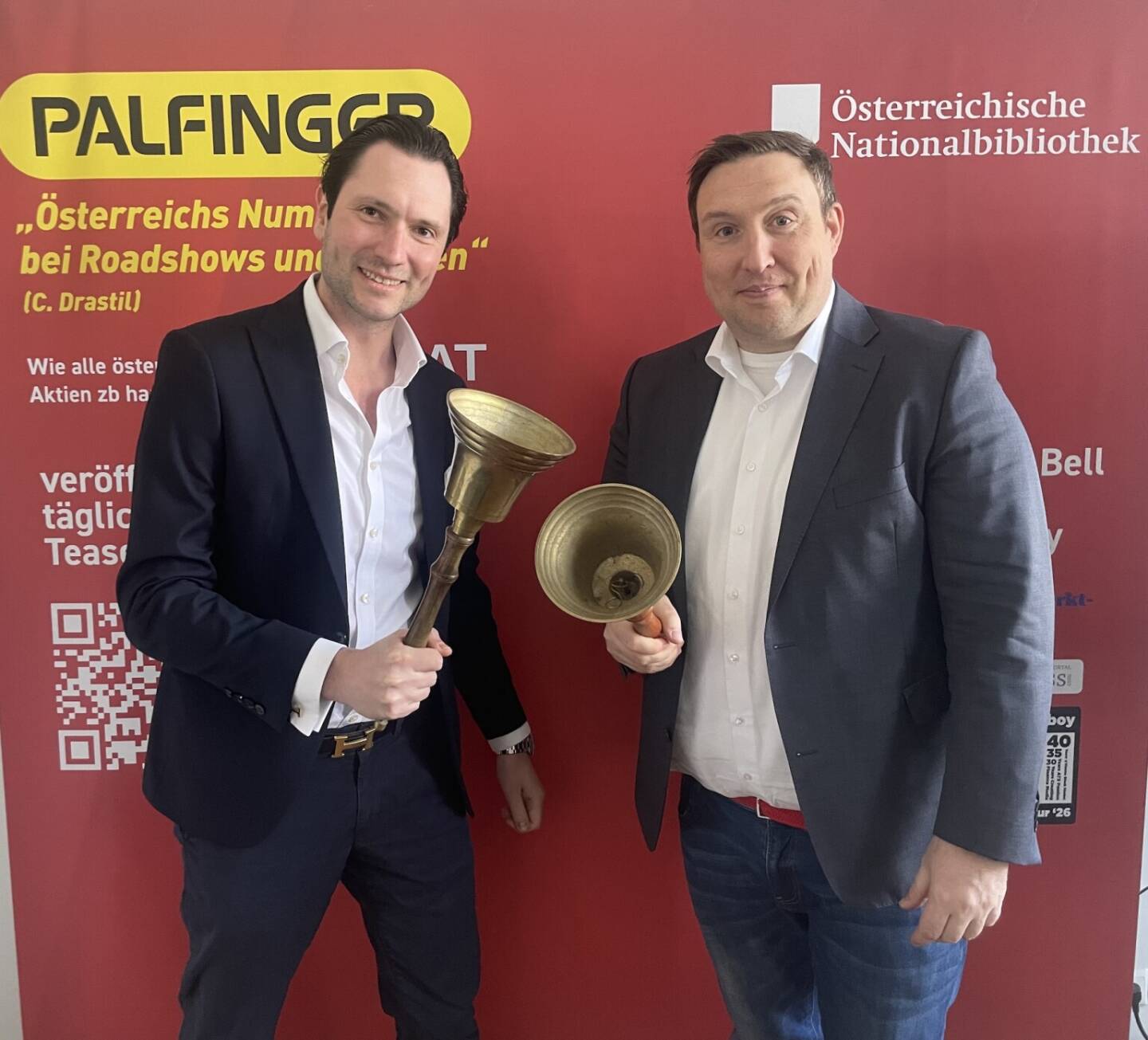 Sebastian Scheck und Christian Glaser vom Zertifikateteam der BNP Paribas l&auml;uten die Opening Bell(s) f&uuml;r Freitag. Man sieht sich morgen am http://www.boersentag.at
