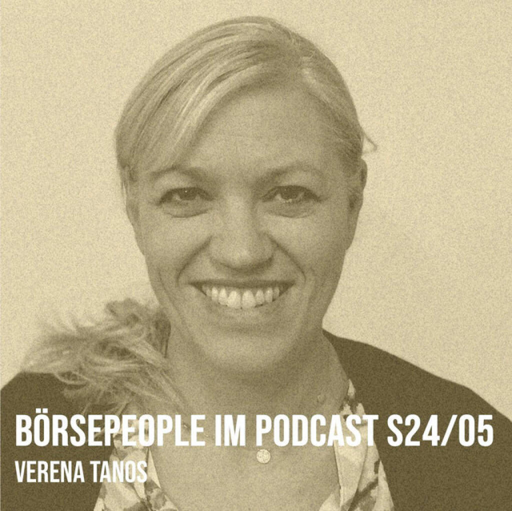 https://open.spotify.com/episode/4iKxePcY6K8ANV0VLOtlQk
Börsepeople im Podcast S24/05: Verena Tanos - <p>Verena Tanos ist Marketerin in der Immobilien-Entwicklung bei der Strabag Real Estate und Mischek. Wir gehen in einer spannenden Karriere über Lowe GGK hin zu Führungsjobs bei ORF Enterprise, Epamedia und weiter zu einer wunderbaren Gründung (als Mama): Königskinder in der Seestadt und nach einer Tätigkeit im Familienbetrieb (ihres Vaters) schliesslich der Einstieg bei SRE/Mischek. Mit Verena spreche ich über Life-Hacks für Immobilien-Interessent:innen: es geht um Anlegerwohnungen, Mietverträge, Vorsorgewohnung vs. Eigentum, wie gebe ich an die Kids weiter, Renovierungen, Gewährleistungen, die Mitzi-Tant, das Beispiel-Projekt Soley und ... Tanzen. Verena bringt zudem viele Insights aus ihrem privaten Erfahrungsschatz ein.<br>
<br>
Melanie`s Einspieler: Soley. <a href=https://www.soley.at/startseite target=_blank>https://www.soley.at/startseite</a> . <br>
<a href=https://www.strabag-real-estate.com/de-DE/ target=_blank>https://www.strabag-real-estate.com/de-DE/</a><br>
<a href=https://www.mischek.at/de target=_blank>https://www.mischek.at/de</a>  <br>
Kontakt: hallo@strabag-real-estate.com bzw,. Hotline +43 720 710 90 90.<br>
<br>
About: Die Serie Börsepeople des Podcasters Christian Drastil, der im Q4/24 in Frankfurt als Finfluencer & Finanznetworker #1 Austria ausgezeichnet wurde, findet im Rahmen von <a href=http://www.audio-cd.at target=_blank>http://www.audio-cd.at</a> und dem Podcast Audio-CD.at Indie Podcasts statt. Es handelt sich dabei um typische Personality- und Werdegang-Gespräche. Die Season 24 umfasst jahreszahlbezogen unter dem Motto „26 Börsepeople“ 26 Talks. Presenter der Season 25 ist Strabag Real Estate <a href=https://www.strabag-real-estate.com/de-AT/ target=_blank>https://www.strabag-real-estate.com/de-AT/.</a> Welcher der meistgehörte Börsepeople Podcast ist, sieht man unter <a href=http://www.audio-cd.at/people target=_blank>http://www.audio-cd.at/people.</a> Der Zwischenstand des laufenden Rankings ist tagesaktuell um 12 Uhr aktualisiert.<br>
<br>
Bewertungen bei Apple (oder auch Spotify) machen mir Freude: <a href=http://www.audio-cd.at/spotify target=_blank>http://www.audio-cd.at/spotify</a> , <a href=http://www.audio-cd.at/apple target=_blank>http://www.audio-cd.at/apple</a> .<br>
</p> (25.03.2026) 