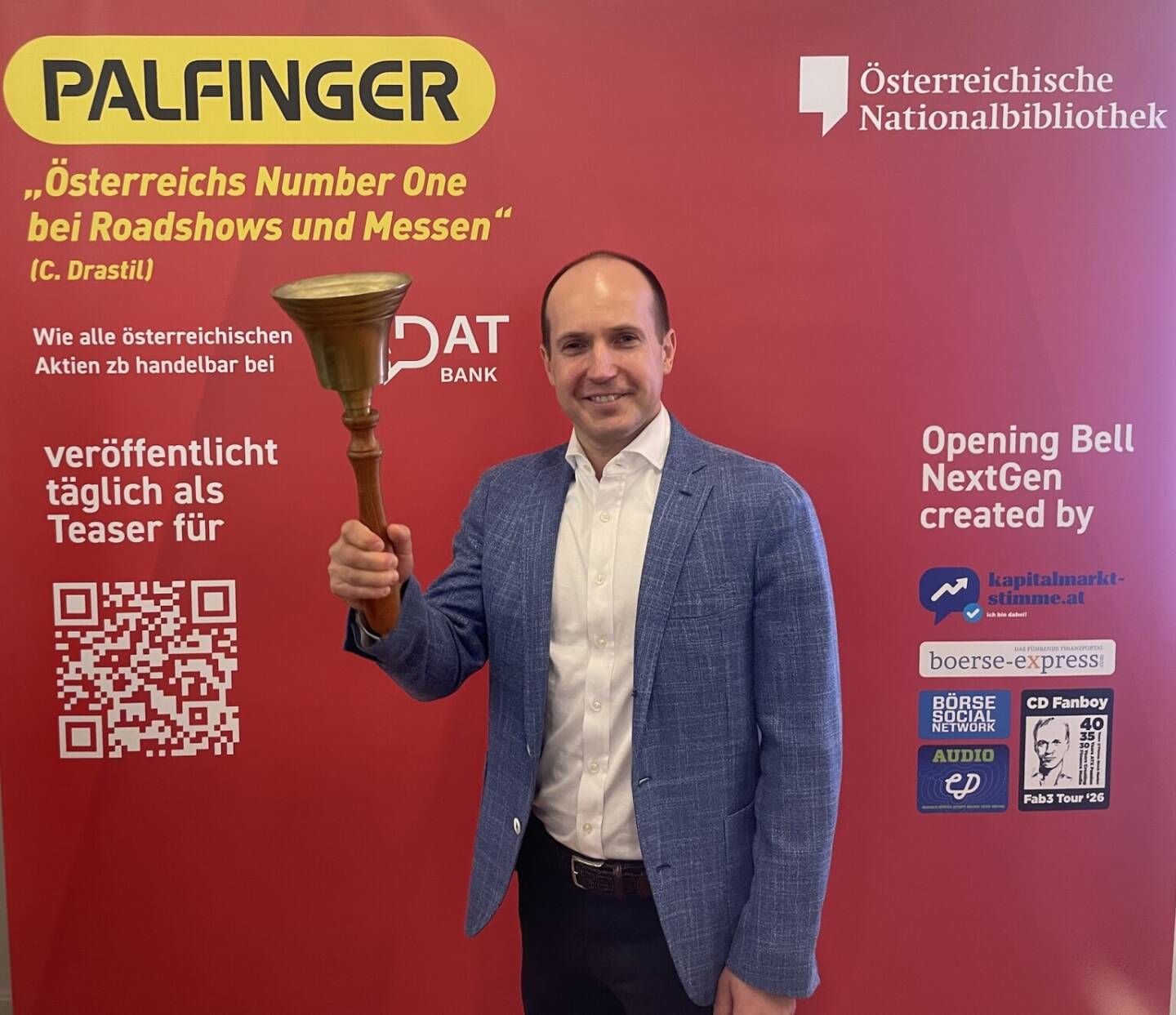 Marcus Kapun l&auml;utet die Opening Bell f&uuml;r Freitag. Als Managing Director und Global Head of Brokerage bei der Bawag Group kann er sich auch &uuml;ber die eigene Aktie freuen, heuer klar die OMV &uuml;berholt und die Nr. 2 im Wiener Handelsvolumensranking