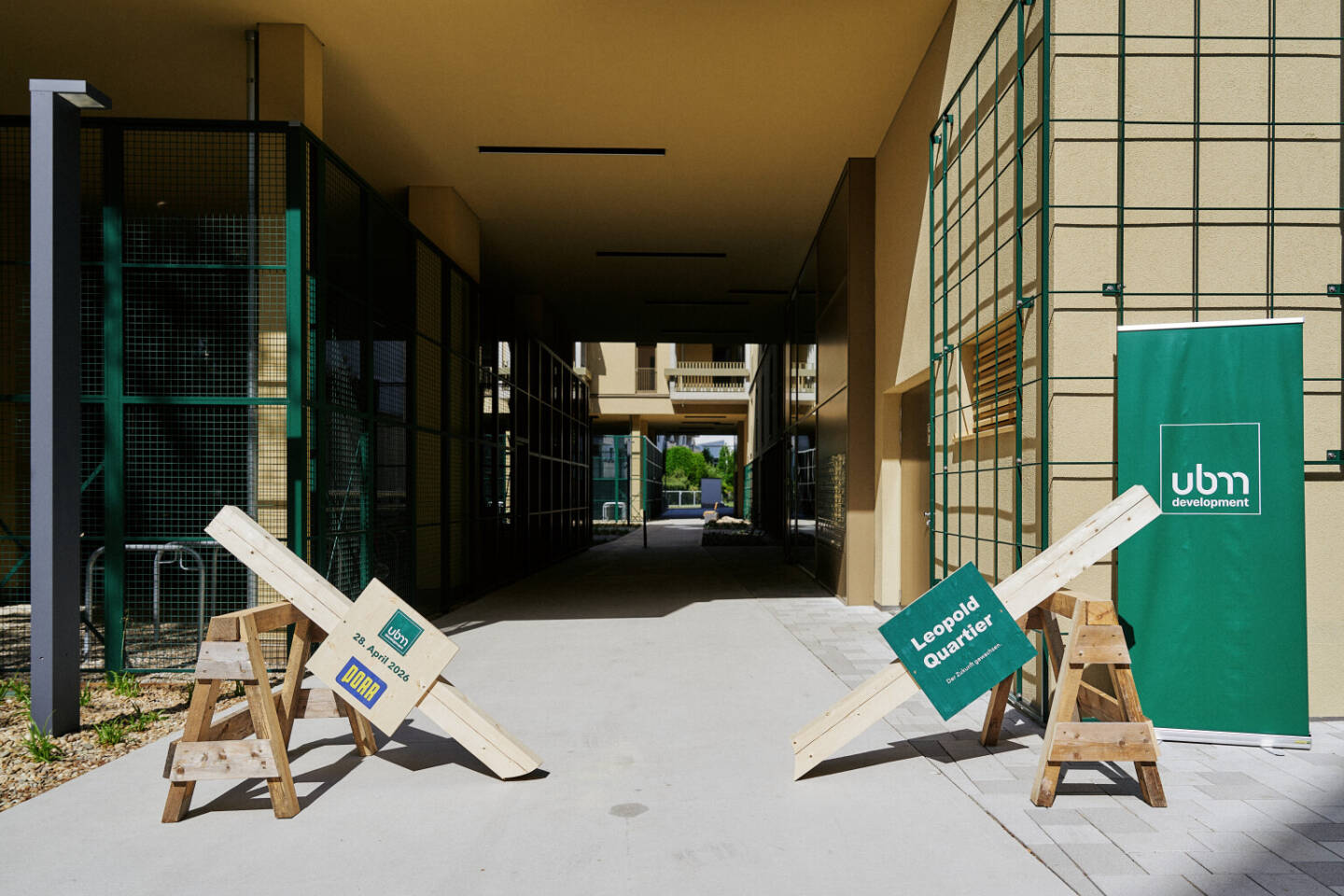 UBM &ouml;ffnet Durchgang im LeopoldQuartier direkt zum Augarten, Foto: Susanne Einzenberger
