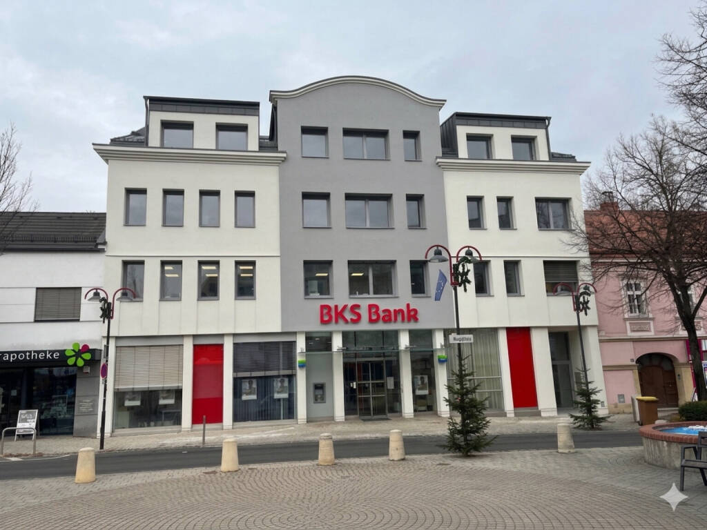 Für das revitalisierte BKS-Gebäude am Hauptplatz in Mattersburg die BKS Bank sie die ÖGNI/DGNB-Zertifizierung in Gold. Fofo: BKS Bank, &copy; Aussender (06.05.2026) 