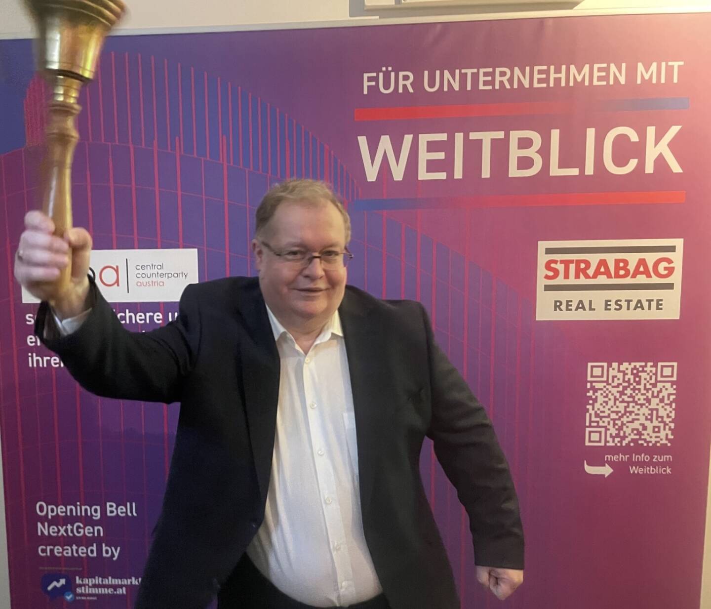 Gregor Rosinger l&auml;utet die Opening Bell f&uuml;r Freitag und damit f&uuml;r den Mai-Verfallstag. In Interviews sprach der Investor immer wieder ausf&uuml;hrlich &uuml;ber den Einsatz von Optionsstrategien