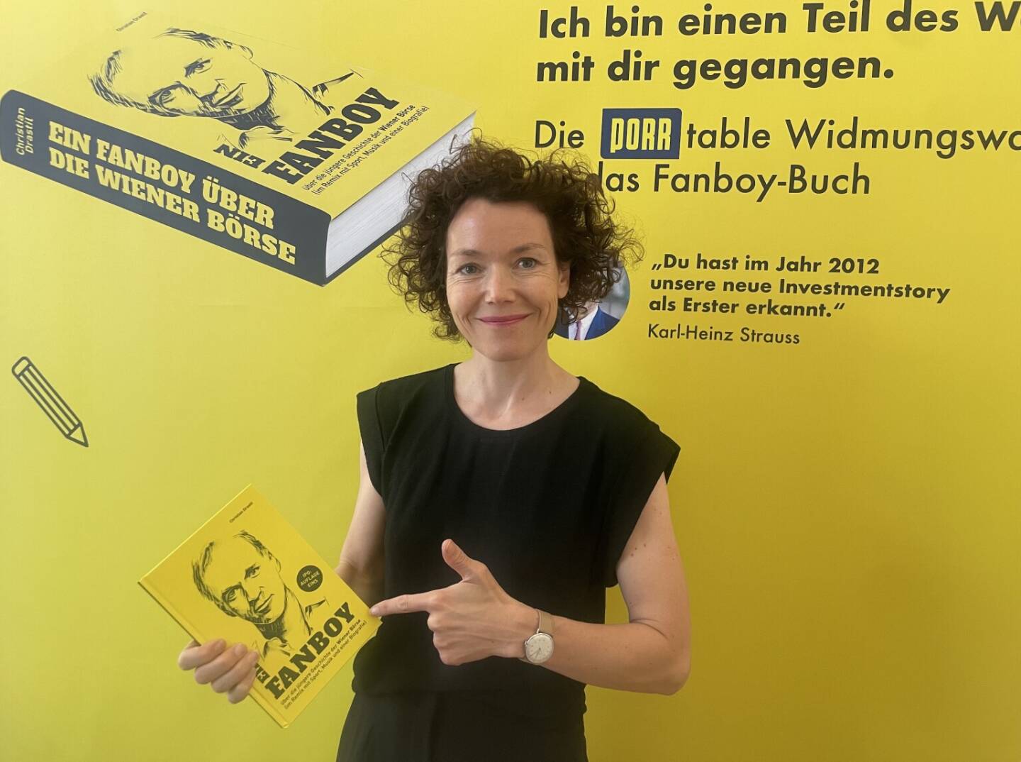 Marianne K&ouml;gel mit dem Fanboy-Buch