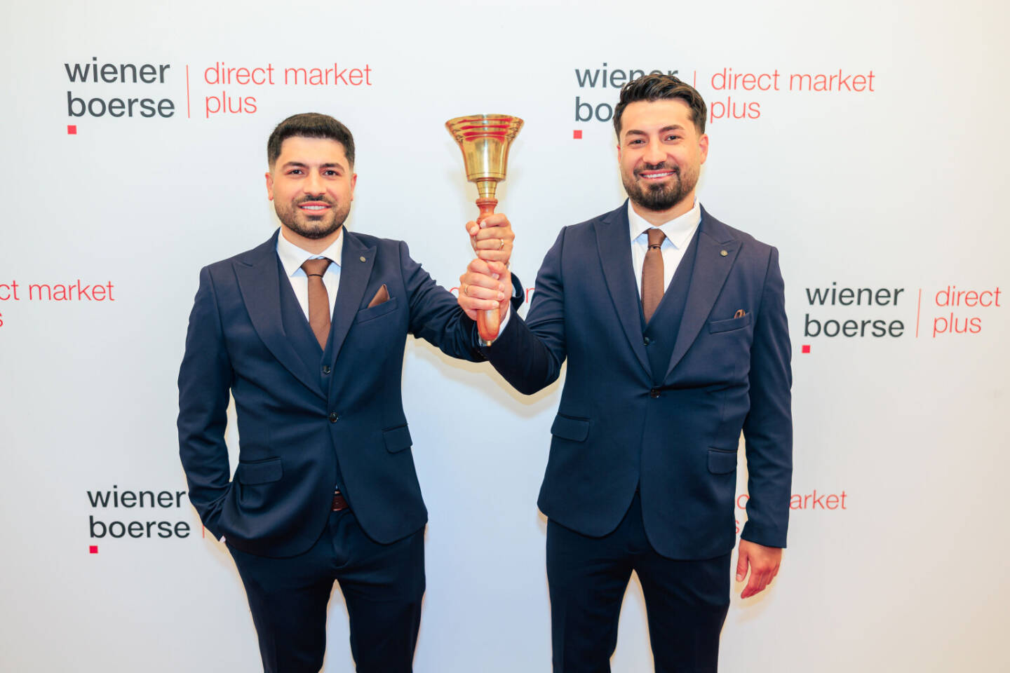 FIT Group startet am 18. Juni 2026 an der Wiener B&ouml;rse: im Bild: Dilxwax Acar, CEO FIT GROUP AG, und Diyar Acar, CMO FIT GROUP AG (&copy; Wiener B&ouml;rse/Alexander Felten)