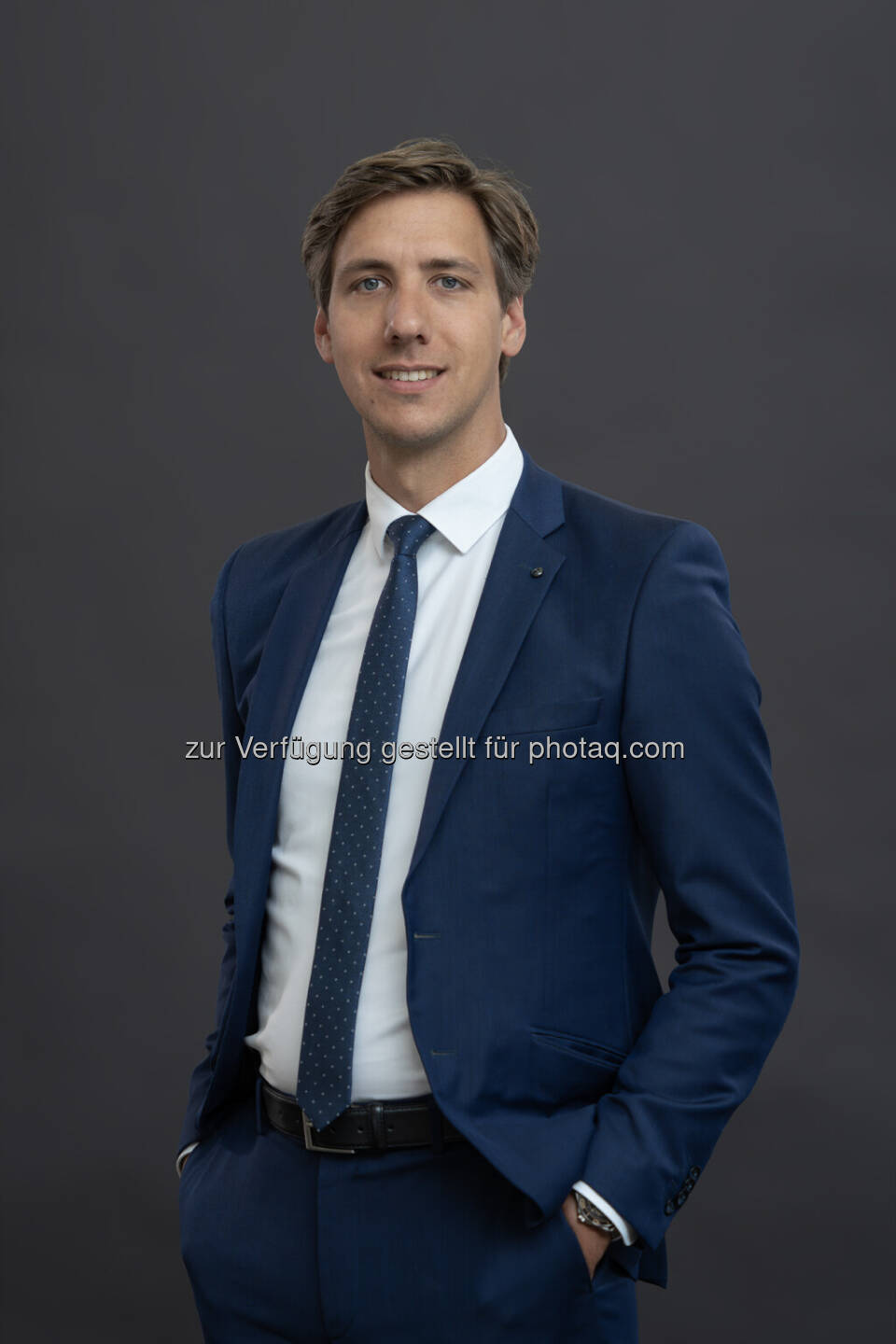 Christoph M. Gabriel, BSc hat Mitte Juni, zus&auml;tzlich zu seinen bisherigen Funktionen als kaufm&auml;nnischer Gesch&auml;ftsf&uuml;hrer im Segment Metall sowie als Leiter Investor Relations und Emittenten-Compliance, die Rolle des Konzernsprechers der AMAG-Gruppe &uuml;bernommen. Der 34-j&auml;hrige geb&uuml;rtige Braunauer ist bereits seit Februar 2014 f&uuml;r den &ouml;sterreichischen Aluminiumkonzern mit Hauptsitz in Ranshofen t&auml;tig. Foto: AMAG