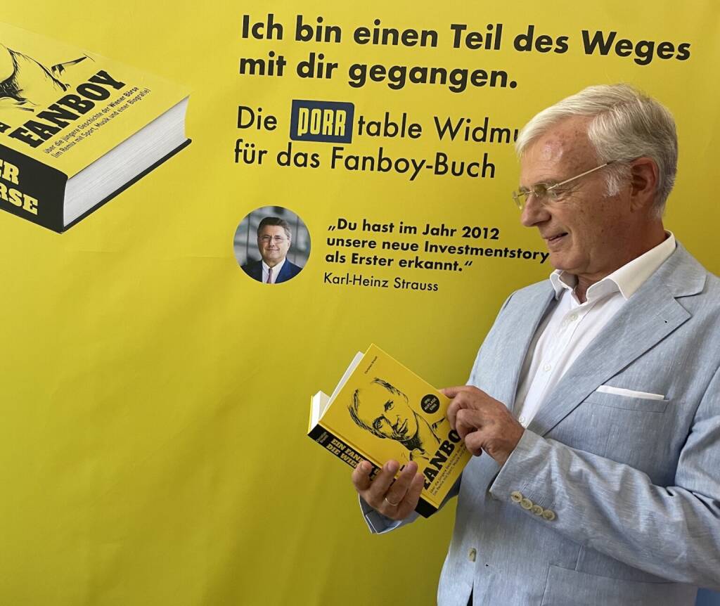 Heinz Walter mit dem Fanboy-Buch (02.08.2026) 
