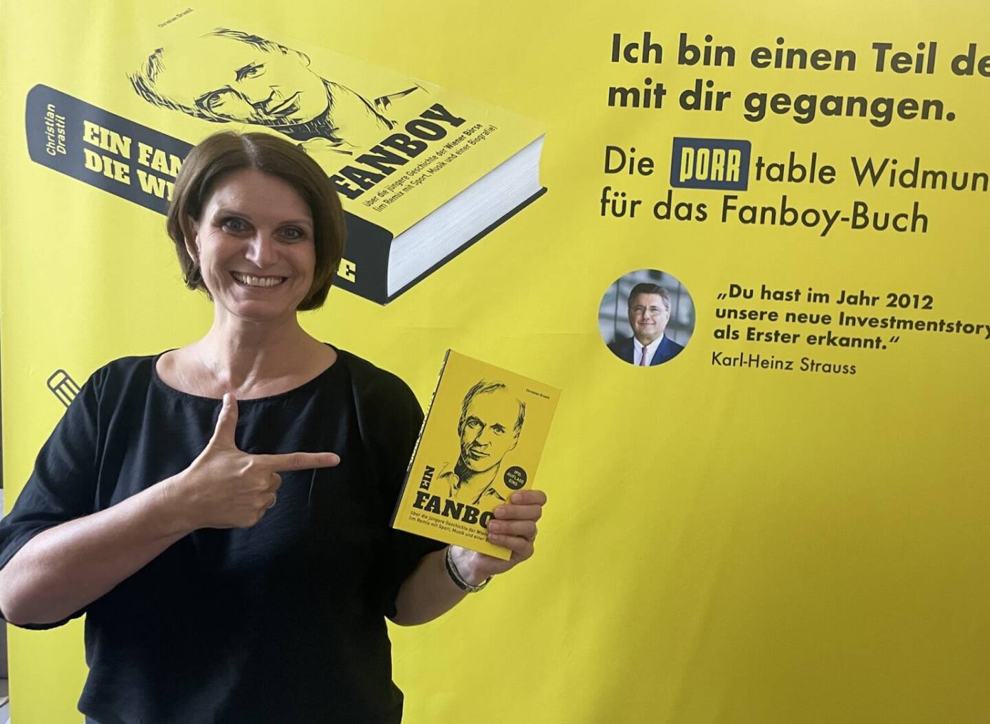 Bettina Zeman mit dem Fanboy-Buch